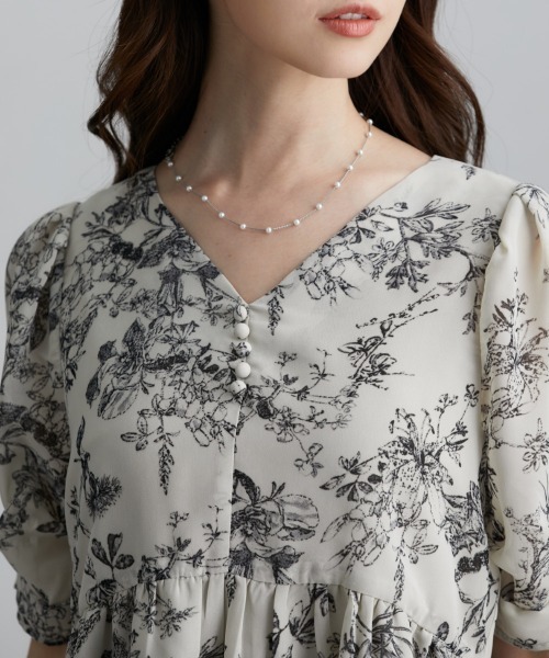 nissen(ニッセン)の「花柄シフォンマキシ丈ワンピース(ワンピース・レディース・ブラック/キナリ・M/L)」の18枚目の写真