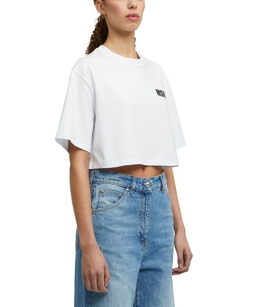 MSGM(エムエスジーエム)の「NEVER LOOK BACK ステートメントロゴ クロップドTシャツ(Tシャツ/カットソー・レディース・ブラック/レッド/ホワイト・M/S)」の4枚目の写真