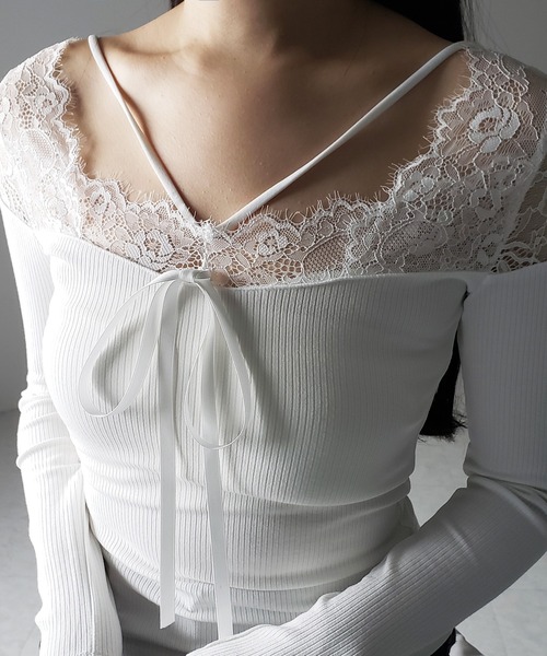me+em select(ミームセレクト)の「【 2color 】クロスストラップレース切替リブトップス / cross strap lace switching ribbed tops(Tシャツ/カットソー・レディース・ブラック/ホワイト・FREE)」の4枚目の写真
