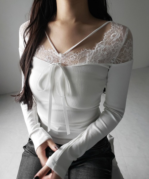me+em select(ミームセレクト)の「【 2color 】クロスストラップレース切替リブトップス / cross strap lace switching ribbed tops(Tシャツ/カットソー・レディース・ブラック/ホワイト・FREE)」の8枚目の写真