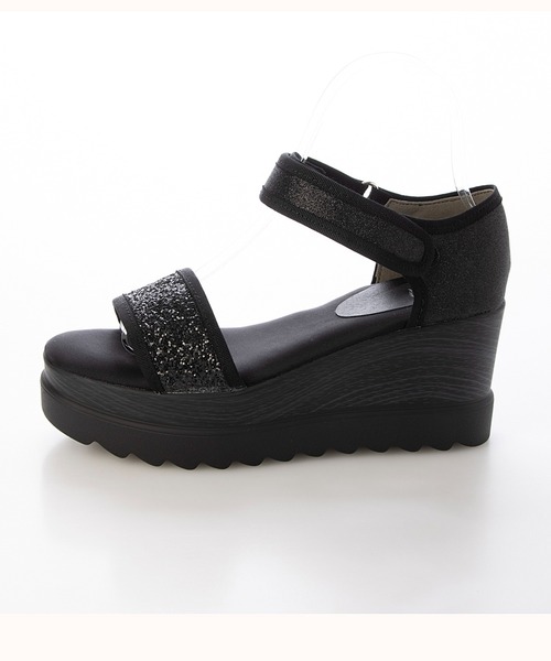 Fin(フィン)の「厚底グリッターベルクロサンダル【低反発スポンジ入り(サンダル・レディース・ブラック・S/M/L/LL)」の2枚目の写真