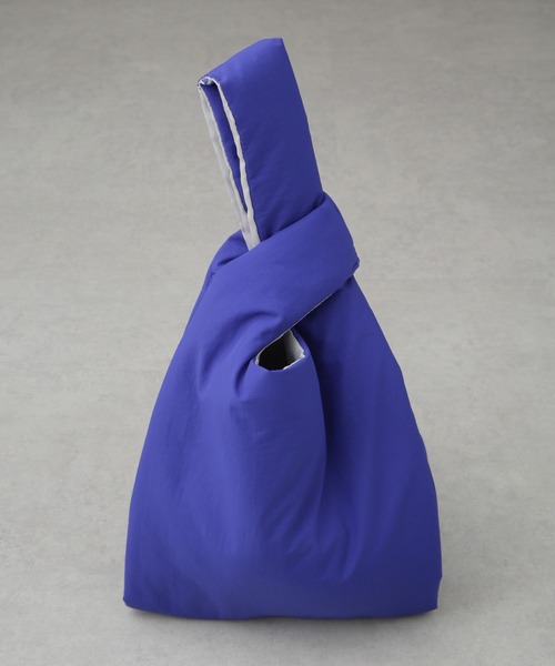 NANO universe（ナノユニバース）の「「NJ/CLUB」中綿マルシェバッグ（トートバッグ・メンズ・ターコイズブルー/ブラック/ベージュ/ロイヤルブルー・FREE）」の4枚目の写真