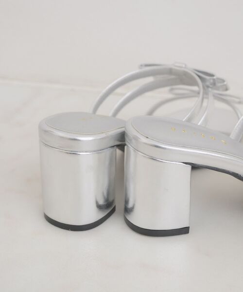 ems excite（エムズエキサイト）の「リボンサンダル（サンダル・レディース・ブラック/オフホワイト/シルバー/レッド・MEDIUM/LARGE）」の17枚目の写真