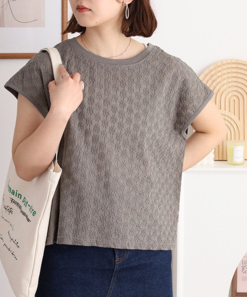 FUNALIVE（ファンアライブ）の「ショートトップス　プチフラワー刺繍（Tシャツ/カットソー・レディース・ブラック/ホワイト/グレー・FREE）」の13枚目の写真