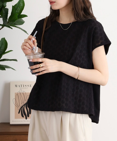 FUNALIVE（ファンアライブ）の「ショートトップス　プチフラワー刺繍（Tシャツ/カットソー・レディース・ブラック/ホワイト/グレー・FREE）」の10枚目の写真