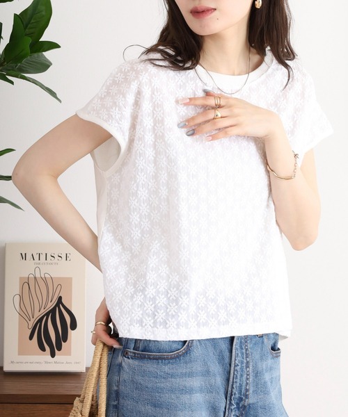 FUNALIVE（ファンアライブ）の「ショートトップス　プチフラワー刺繍（Tシャツ/カットソー・レディース・ブラック/ホワイト/グレー・FREE）」の6枚目の写真