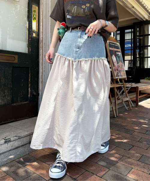 DOUBLE NAME（ダブルネーム）の「デニムドッキングギャザースカート（スカート・レディース・オフホワイト/カーキ・FREE）」の11枚目の写真