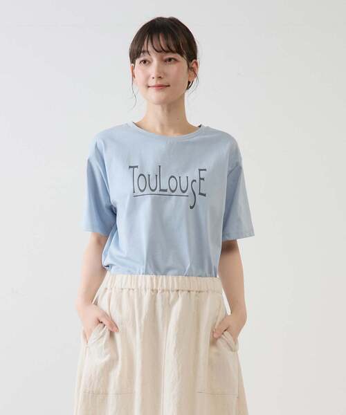MELROSE claire(メルローズ クレール)の「【TouLousEロゴプリントTシャツ】(Tシャツ/カットソー・レディース・クリーム/チャコールグレー/ライトブルー/ピンク・FREE)」の4枚目の写真