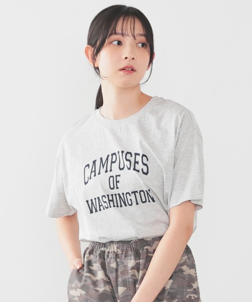Honeys(ハニーズ)の「【UVカット】カレッジロゴゆるTシャツ(Tシャツ/カットソー・レディース・ホワイト/グリーン/ネイビー/スミクロ/オートミール・S/M/LL/L)」の4枚目の写真