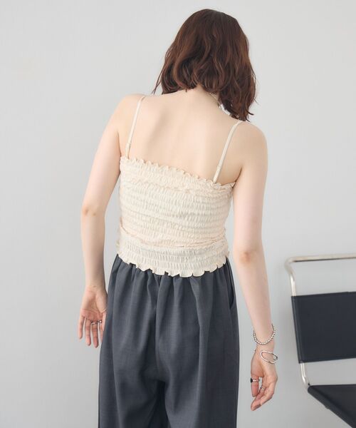 RETRO GIRL（レトロガール）の「クロスシャーリングカップ付キャミ（キャミソール・レディース・ダークブラウン/ブラック/ナチュラル・FREE）」の20枚目の写真