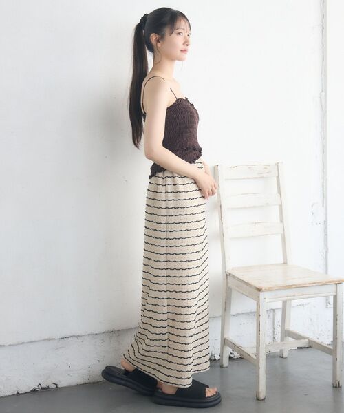 RETRO GIRL（レトロガール）の「クロスシャーリングカップ付キャミ（キャミソール・レディース・ダークブラウン/ブラック/ナチュラル・FREE）」の9枚目の写真