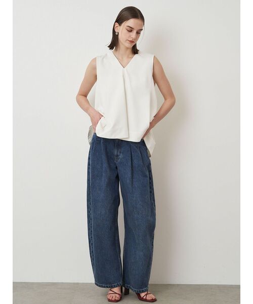 ELENDEEK(エレンディーク)の「Vネックテントカットソー(Tシャツ/カットソー・レディース・オフホワイト/レッド/ブラウン/ブラック・FREE)」の13枚目の写真