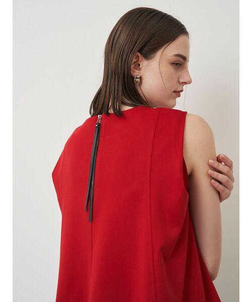 ELENDEEK(エレンディーク)の「Vネックテントカットソー(Tシャツ/カットソー・レディース・オフホワイト/レッド/ブラウン/ブラック・FREE)」の20枚目の写真