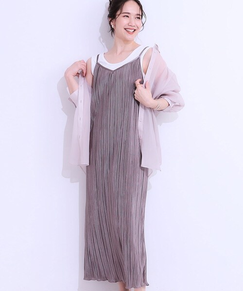 Cutie Blonde（キューティーブロンド）の「【S-LL】大人の楽ちんスタイルに プリーツキャミワンピース（ワンピース・レディース・ブラック/ブラウン系その他/ワインレッド・01/02/03/04）」の3枚目の写真