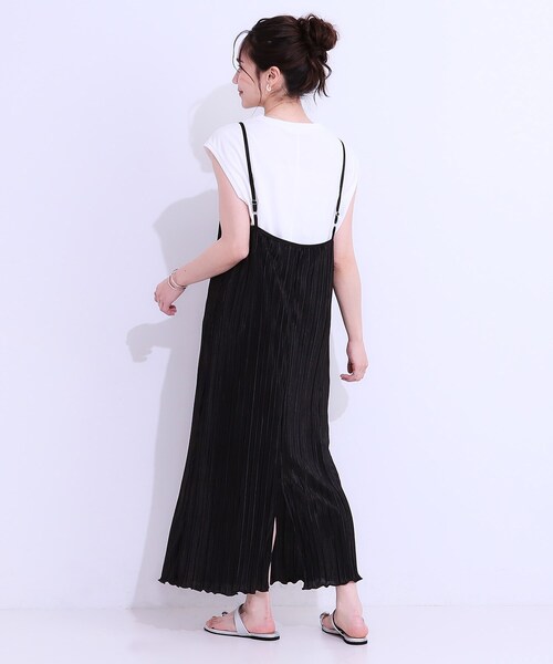 Cutie Blonde（キューティーブロンド）の「【S-LL】大人の楽ちんスタイルに プリーツキャミワンピース（ワンピース・レディース・ブラック/ブラウン系その他/ワインレッド・01/02/03/04）」の6枚目の写真