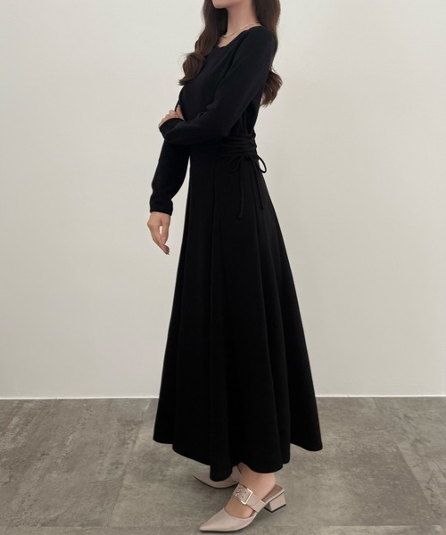 CENEA(セネア)の「レースアップカットフレアワンピース(裏地無し)(ワンピース・レディース・チャコール/ダークベージュ/ブラック・LARGE/MEDIUM/SMALL)」の6枚目の写真