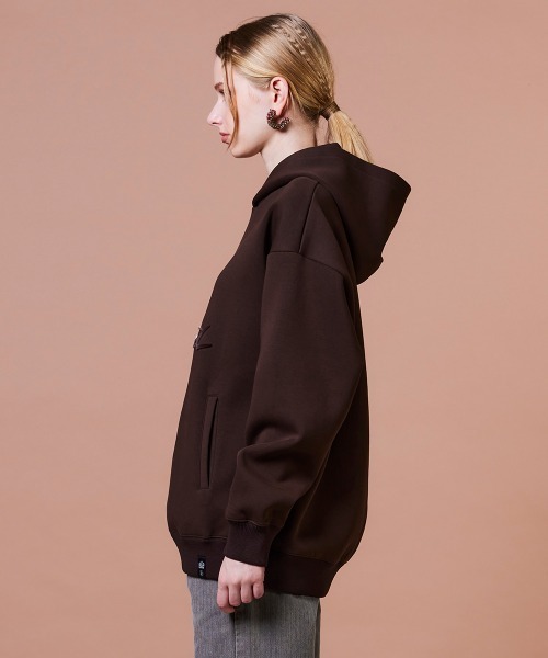 DOUBLE STANDARD CLOTHING（ダブルスタンダードクロージング）の「ハブラシ刺繍 ダンボールパーカー（パーカー・レディース・ベージュ/ブラウン・FREE）」の6枚目の写真