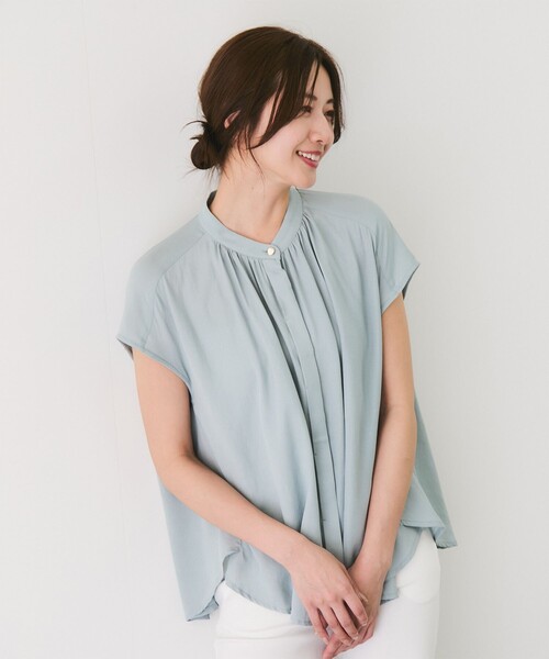 Jayro（ジャイロ）の「ノーカラーギャザーブラウス（シャツ/ブラウス・レディース・ベージュ/ライトグリーン/ブラック・M）」の20枚目の写真