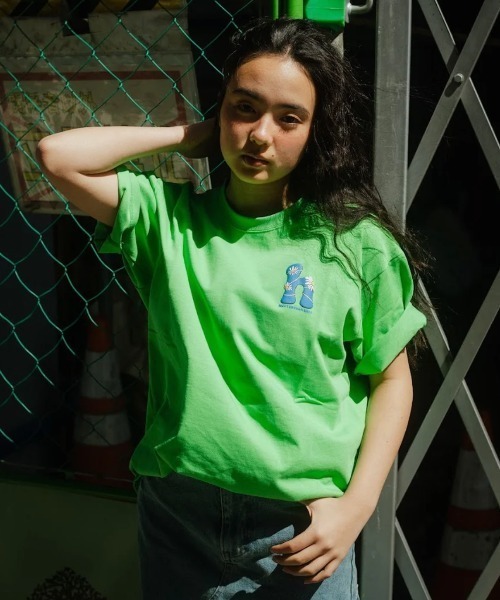 HTH(エイチティーエイチ)の「H flower logo Tee(Tシャツ/カットソー・レディース・アッシュ/オレンジ/ホワイト/グリーン・フリー)」の10枚目の写真