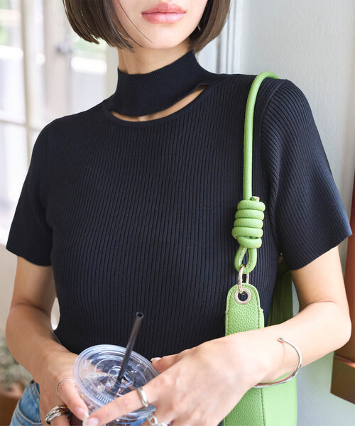 KOBE LETTUCE(コウベレタス)の「ネックカットモックネック半袖ニットトップス(ニット/セーター・レディース・ネイビー/アイボリー系/グレー/ブラック・M)」の2枚目の写真