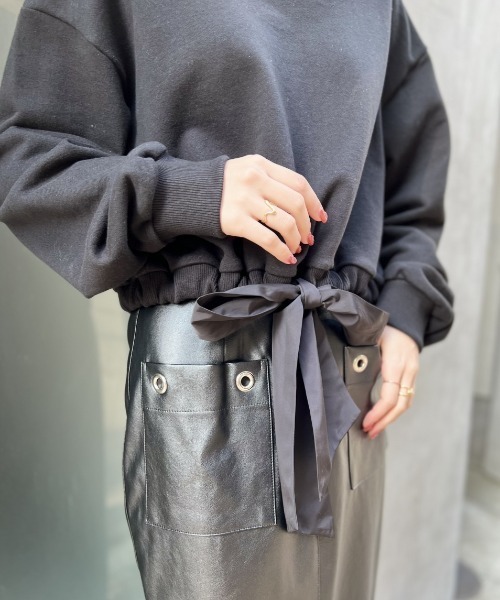 HONEY MI HONEY（ハニーミーハニー）の「cropped ribbon sweat（スウェット・レディース・ブラック/ホワイト/ブラウン・FREE）」の18枚目の写真