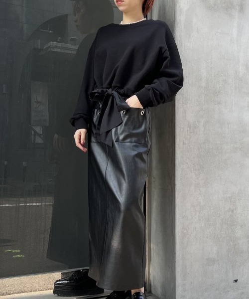 HONEY MI HONEY（ハニーミーハニー）の「cropped ribbon sweat（スウェット・レディース・ブラック/ホワイト/ブラウン・FREE）」の19枚目の写真