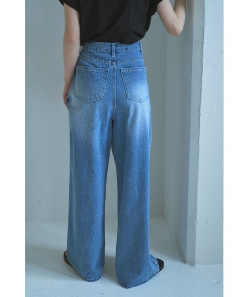 marjour（マージュール）の「SIDE SEAM WIDE DENIM（デニムパンツ・レディース・ブルー・M）」の8枚目の写真
