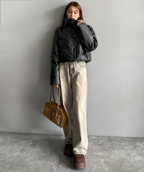mily bilet(ミウィビレット)の「【mily bilet】ショート丈でスタイルアップ◎ ヴィンテージライクレザークロップド中綿コート(ブルゾン・レディース・ブラウン/ブラック・LARGE/SMALL/X-LARGE/MEDIUM)」の8枚目の写真