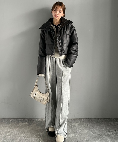 mily bilet(ミウィビレット)の「【mily bilet】ショート丈でスタイルアップ◎ ヴィンテージライクレザークロップド中綿コート(ブルゾン・レディース・ブラウン/ブラック・LARGE/SMALL/X-LARGE/MEDIUM)」の3枚目の写真