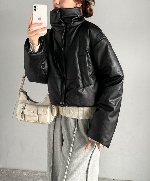 mily bilet(ミウィビレット)の「【mily bilet】ショート丈でスタイルアップ◎ ヴィンテージライクレザークロップド中綿コート(ブルゾン・レディース・ブラウン/ブラック・LARGE/SMALL/X-LARGE/MEDIUM)」の21枚目の写真