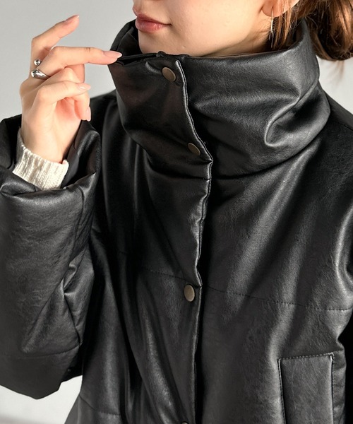 mily bilet(ミウィビレット)の「【mily bilet】ショート丈でスタイルアップ◎ ヴィンテージライクレザークロップド中綿コート(ブルゾン・レディース・ブラウン/ブラック・LARGE/SMALL/X-LARGE/MEDIUM)」の20枚目の写真