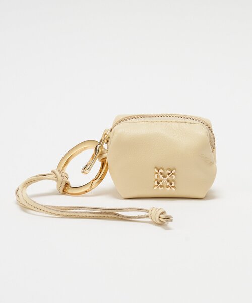 russet（ラシット）の「カラビナ付き レザーミニポーチ型チャーム（チャーム・レディース・シルバー/ベージュ/ブラック/イエロー/サックスブルー・FREE）」の5枚目の写真