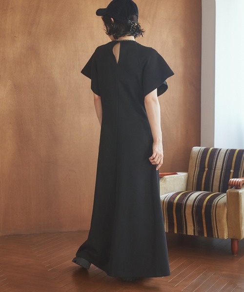 LAULEN(ローレン)の「flare sleeve long dress /フレアスリーブロングドレス(ワンピース・レディース・ブラック/ベージュ/ブラウン・FREE)」の5枚目の写真