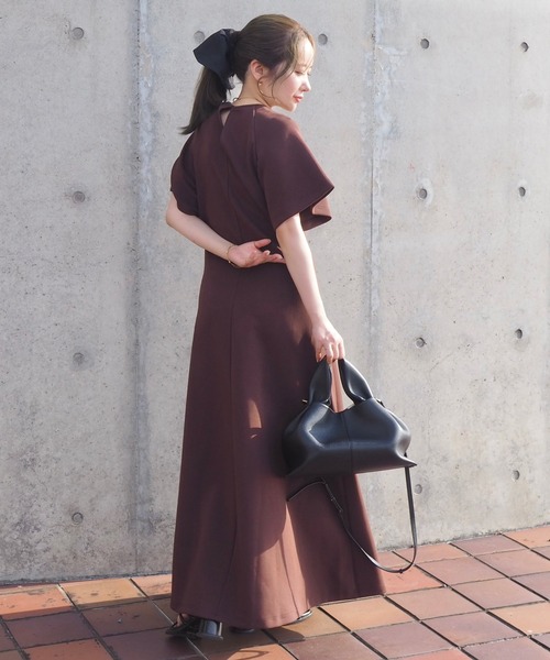 LAULEN(ローレン)の「flare sleeve long dress /フレアスリーブロングドレス(ワンピース・レディース・ブラック/ベージュ/ブラウン・FREE)」の16枚目の写真