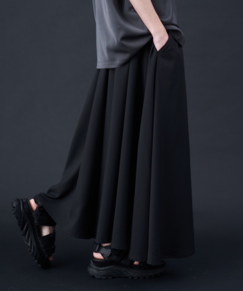 KUUUPY（クーピー）の「Drape Gather Hakama Pants - ドレープギャザー袴パンツ（スラックス・メンズ・チャコールグレー/ブラック・SMALL/MEDIUM/LARGE）」の12枚目の写真