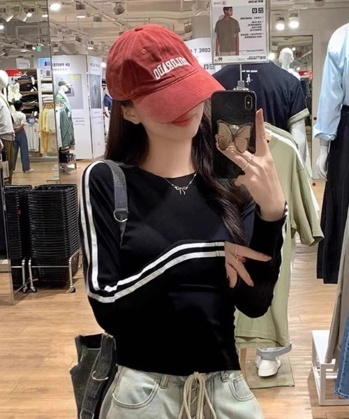 SHEPP（シープ）の「【お気に入り3000人突破！】スタイルアップ ラグランサイドライン リブ ロンT（Tシャツ/カットソー・レディース・ブラック/アイボリー/ホワイト・S/M）」の3枚目の写真