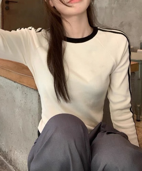 SHEPP（シープ）の「【お気に入り3000人突破！】スタイルアップ ラグランサイドライン リブ ロンT（Tシャツ/カットソー・レディース・ブラック/アイボリー/ホワイト・S/M）」の19枚目の写真