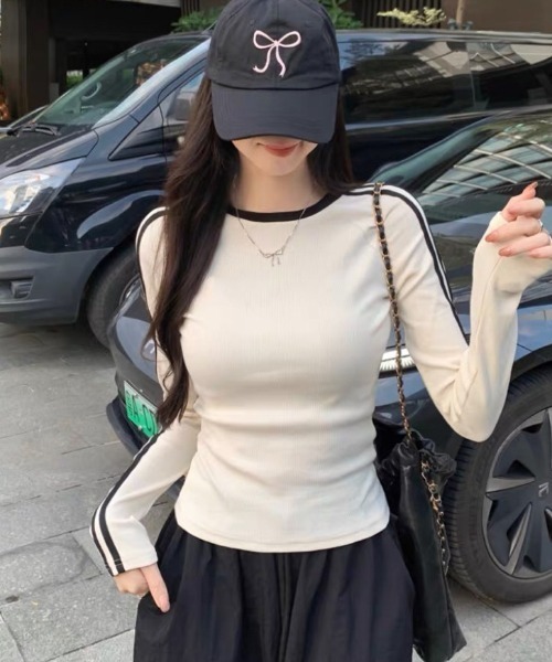 SHEPP（シープ）の「【お気に入り3000人突破！】スタイルアップ ラグランサイドライン リブ ロンT（Tシャツ/カットソー・レディース・ブラック/アイボリー/ホワイト・S/M）」の15枚目の写真