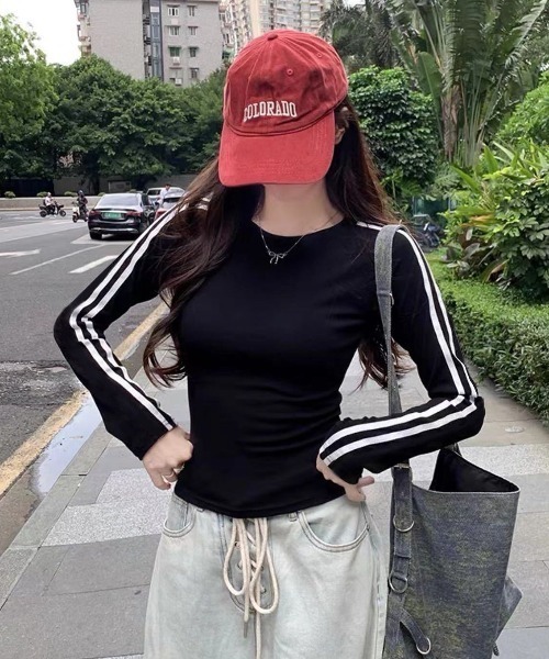 SHEPP（シープ）の「【お気に入り3000人突破！】スタイルアップ ラグランサイドライン リブ ロンT（Tシャツ/カットソー・レディース・ブラック/アイボリー/ホワイト・S/M）」の7枚目の写真