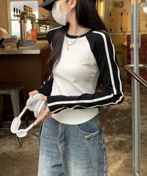 SHEPP（シープ）の「【お気に入り3000人突破！】スタイルアップ ラグランサイドライン リブ ロンT（Tシャツ/カットソー・レディース・ブラック/アイボリー/ホワイト・S/M）」の11枚目の写真