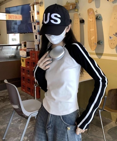 SHEPP（シープ）の「【お気に入り3000人突破！】スタイルアップ ラグランサイドライン リブ ロンT（Tシャツ/カットソー・レディース・ブラック/アイボリー/ホワイト・S/M）」の12枚目の写真