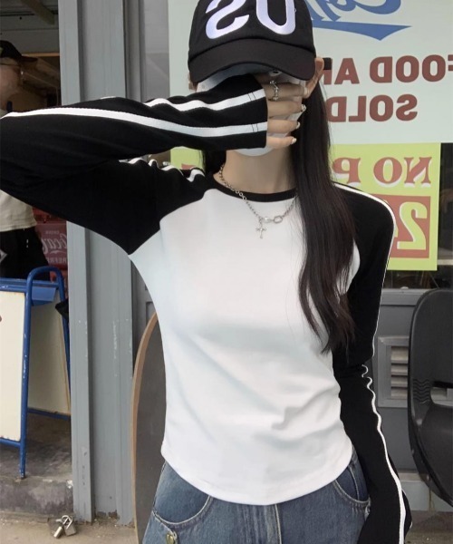 SHEPP（シープ）の「【お気に入り3000人突破！】スタイルアップ ラグランサイドライン リブ ロンT（Tシャツ/カットソー・レディース・ブラック/アイボリー/ホワイト・S/M）」の13枚目の写真