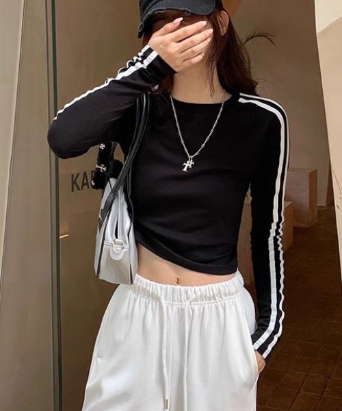 SHEPP（シープ）の「【お気に入り3000人突破！】スタイルアップ ラグランサイドライン リブ ロンT（Tシャツ/カットソー・レディース・ブラック/アイボリー/ホワイト・S/M）」の9枚目の写真