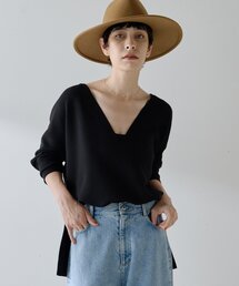 Whim Gazette | 深Vスリットニットプルオーバー(ニット/セーター)