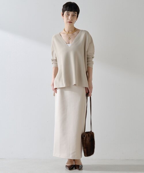 Whim Gazette（ウィムガゼット）の「深Vスリットニットプルオーバー（ニット/セーター・レディース・ブラック/ベージュ・FREE）」の3枚目の写真