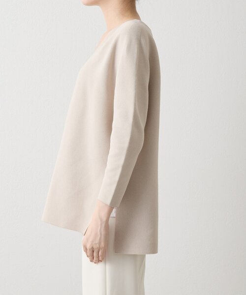 Whim Gazette（ウィムガゼット）の「深Vスリットニットプルオーバー（ニット/セーター・レディース・ブラック/ベージュ・FREE）」の22枚目の写真