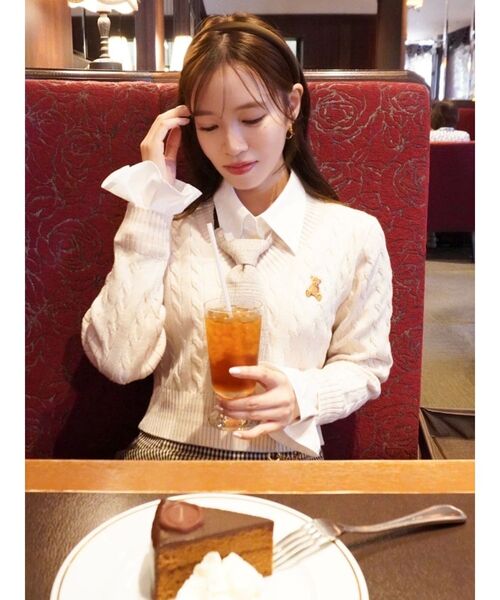 POLO BCS（ポロ ビーシーエス）の「【POLO BCS コラボ】シャツドッキングケーブルニットトップス（ニット/セーター・レディース・ピンク/オフホワイト/ネイビー・FREE）」の12枚目の写真