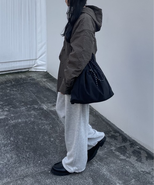 COLONY 2139(コロニートゥーワンスリーナイン)の「超軽量290g 撥水ソフトナイロン4WAYバッグ(ショルダーバッグ・メンズ・ブラック・FREE)」の12枚目の写真