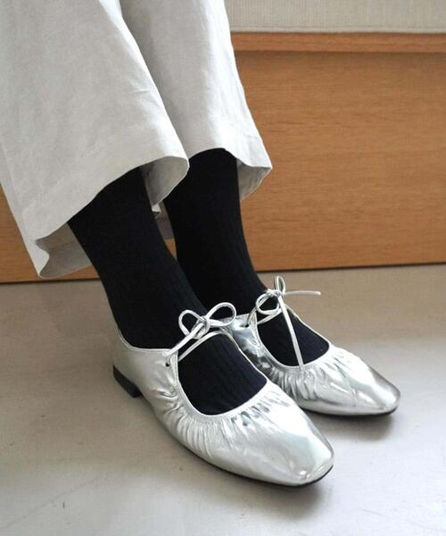 RODE SKO（ロデスコ）の「『着圧』MAEE　コンプレッションリブソックス（ソックス/靴下・レディース・ブラウン/ブラック/グレー系その他/レッド/オフホワイト・MEDIUM）」の7枚目の写真