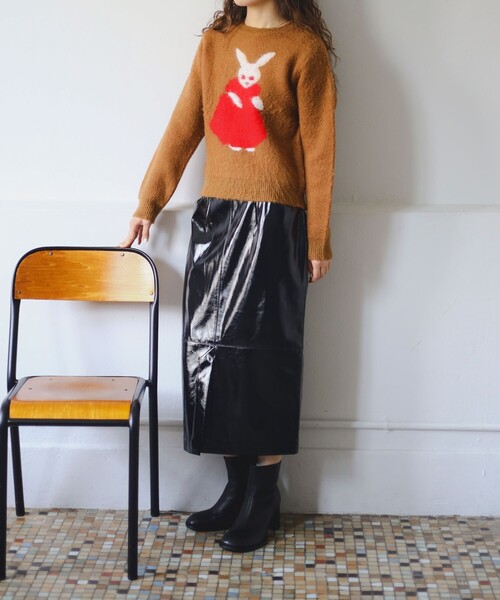 B:MING by BEAMS（ビーミングバイビームス）の「ambiance / SHINY TIGHT SKIRT（スカート・レディース・ブラウン系その他3/ブラック・SMALL/MEDIUM）」の4枚目の写真